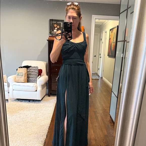 Lulu's Elegant Dark Green Maxi Dress size M NWT - Picture 3 of 5